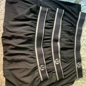 Lululemon briefs brand new